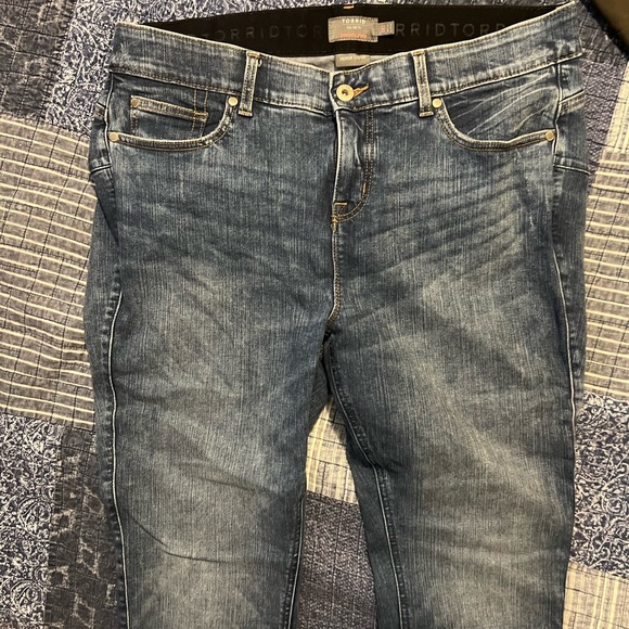 Torrid Skinny Bombshell jeans - Picture 6 of 8